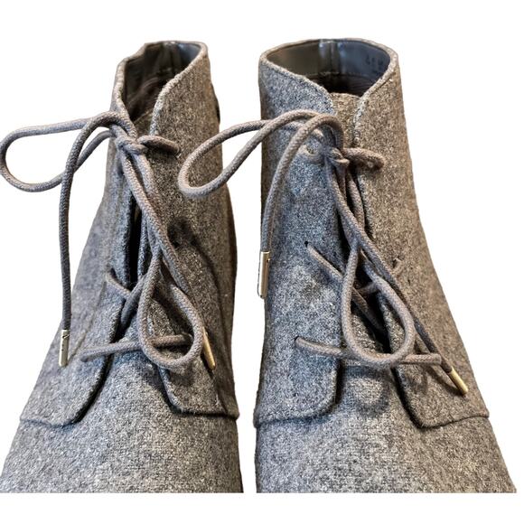 DR. SCHOLL'S Close Call Boots‎ Women's 9.5 Gray Lace Up Wedge Ankle 2.5" Heel - Picture 3 of 6